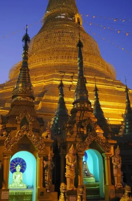 Framed Print : Asia, Myanmar (Burma), Yangon (Rangoon). The Shwedagon Pagoda in Yangon in the evening Framed Print : Asia, Myanmar (Burma), Yangon (Rangoon). The Shwedagon Pagoda in Yangon in the evening