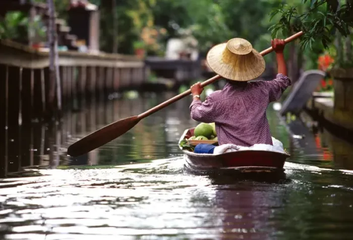 Framed Print : Asia, Thailand, Damnoen Saduak, floating market Framed Print : Asia, Thailand, Damnoen Saduak, floating market