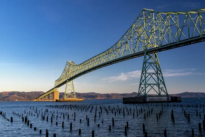 Framed Print : The Astoria Megler Bridge over the Columbia River in Astoria, Oregon, USA Framed Print : The Astoria Megler Bridge over the Columbia River in Astoria, Oregon, USA