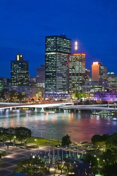 Australia, Queensland, Brisbane. City Skyline from Southbank  /  Evening