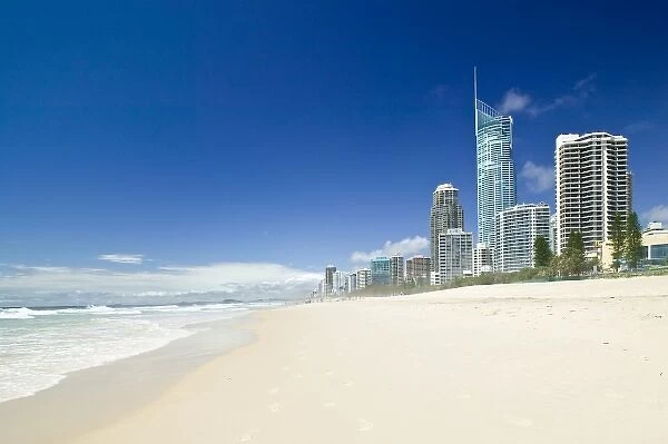 Australia, Queensland, Gold Coast, Surfers Paradise, Highrise buildings along