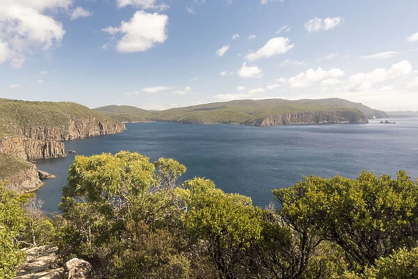 Australia, Tasmania, Tasman National Park. Cape Hauy Track, expansive view of Fortescue Bay