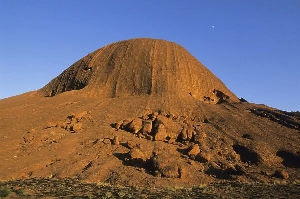 Australia, Uluru, Ayers Rock, sandstone massif, sunrise at base of rock