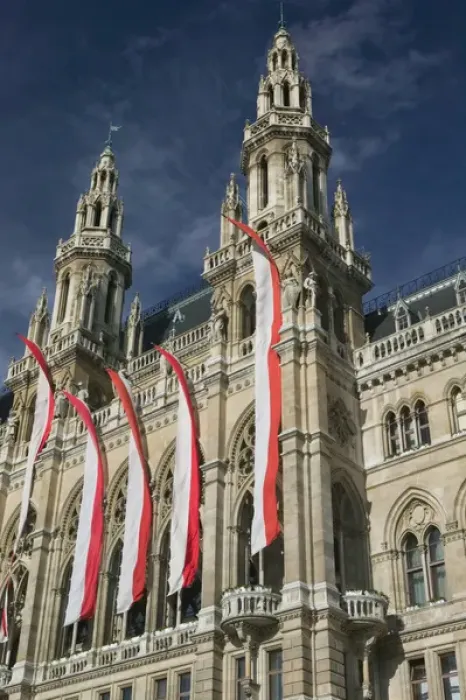 Framed Print : AUSTRIA-Vienna: Neues Rathaus  /  New Vienna Town Hall  /  Detail Rathausplatz