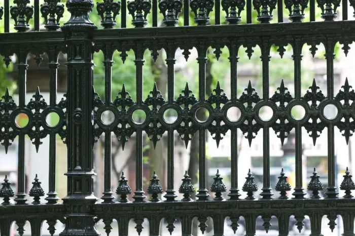 Framed Print : AUSTRIA-Vienna : Park Fence Burggarten  /  Palace Gardens