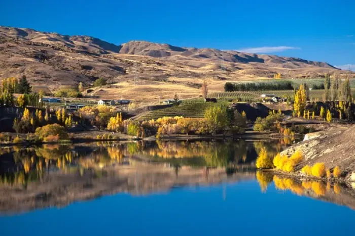 Framed Print : Autumn Colours, Bannockburn Inlet, Lake Dunstan, Central Otago Framed Print : Autumn Colours, Bannockburn Inlet, Lake Dunstan, Central Otago