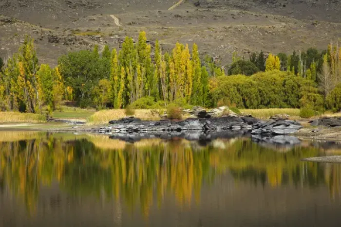 Framed Print : Autumn reflections at Butchers Dam, near Alexandra, Central Otago, South Island