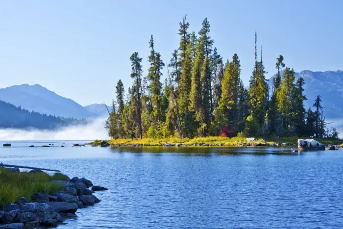 Framed Print : Autumn scene, Lake Wenatchee, Wenatchee National Forest, Washington State, USA Framed Print : Autumn scene, Lake Wenatchee, Wenatchee National Forest, Washington State, USA