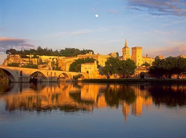 Avignon, Vaucluse, Provence, France, Rhone River, Pont d Avignon (Pont Saint Benezet)