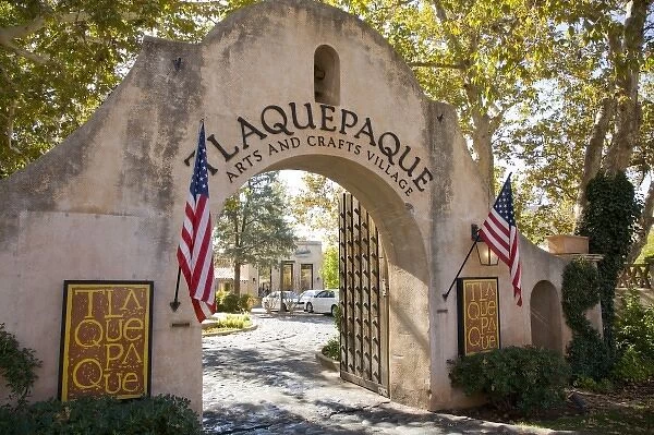 AZ, Arizona, Red Rock Country, Sedona, Tlaquepaque, Spanish style arts and crafts village