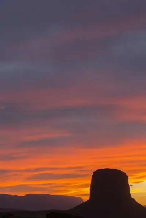 Framed Print : AZ, Monument Valley, Mitchell Butte; sunset Framed Print : AZ, Monument Valley, Mitchell Butte; sunset