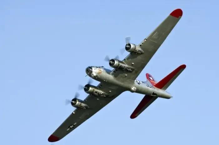 Framed Print : B-17G Flying Fortress Aluminum Overcoat at Oshkosh Ea Airshow 2006 Framed Print : B-17G Flying Fortress Aluminum Overcoat at Oshkosh Ea Airshow 2006