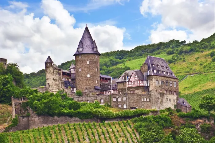 Framed Print : Bacharach, Germany, Stahleck Castle, Schloss Stahleck and Vineyards above the Moselle