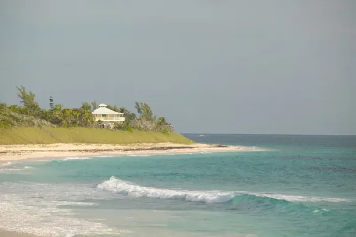 Framed Print : BAHAMAS- Abacos- Loyalist Cays -Elbow Cay-Hope Town: Beach House & Hope