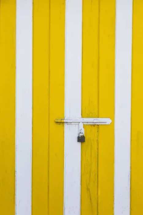 Framed Print : Bahamas, Eleuthera Island, Harbour Island, door detail Framed Print : Bahamas, Eleuthera Island, Harbour Island, door detail