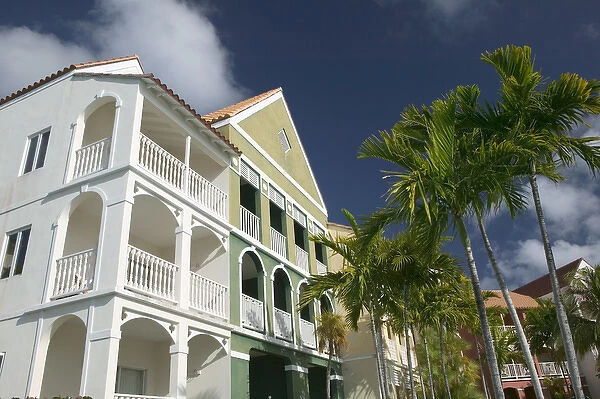BAHAMAS-Grand Bahama Island-Lucaya: Port Lucaya Marketplace- Pelican Bay Resort