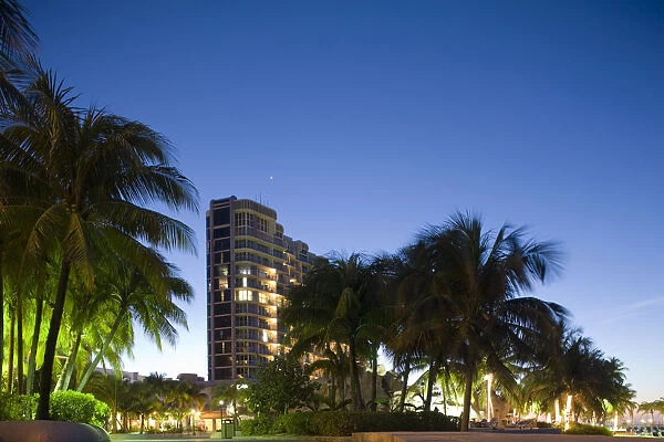 Bahamas, New Providence Island, Exterior view of Wyndham Crystal Palace Hotel at