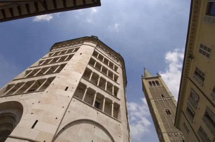 Framed Print : Baptistry and Duomo (Cathedral) Bell Tower, Parma, Emilia-Romagna, Italy