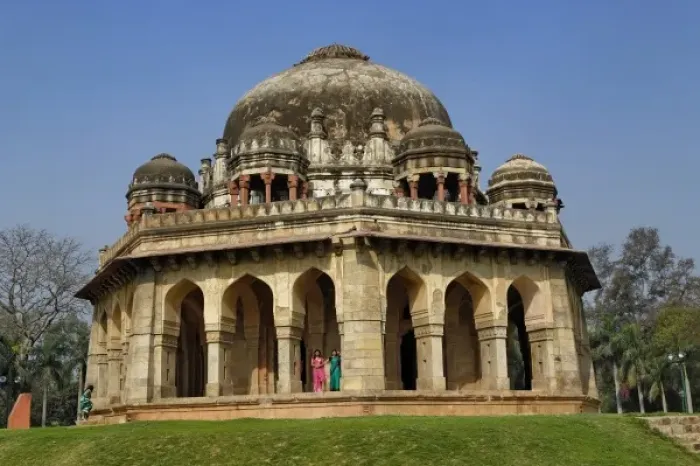 Framed Print : Bara Gumbad Mosque, Lodhi Gardens, Delhi, India