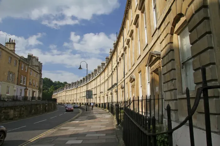 Framed Print : Bath, England. A unique pattern of similar houses in Bath Framed Print : Bath, England. A unique pattern of similar houses in Bath
