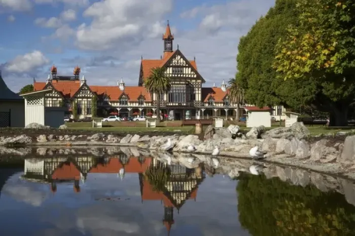 Framed Print : Bath House, Government Gardens, Rotorua, North Island, New Zealand