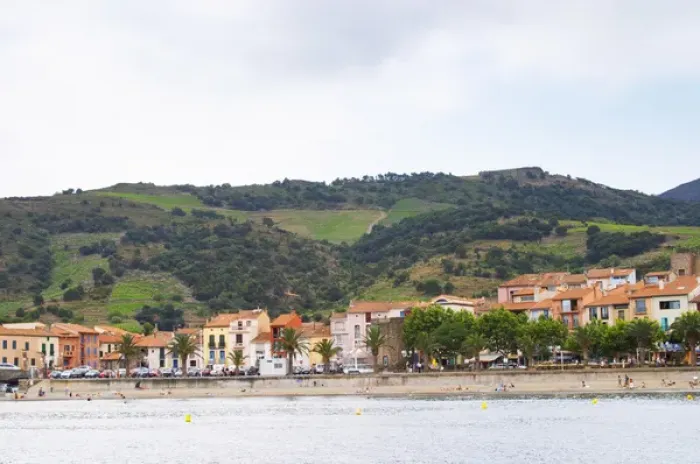 Framed Print : The beach in the village. Collioure. Roussillon. France. Europe Framed Print : The beach in the village. Collioure. Roussillon. France. Europe