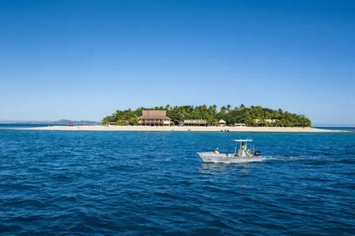 Framed Print : Beachcomber island, Mamanucas islands, Fiji, South Pacific Framed Print : Beachcomber island, Mamanucas islands, Fiji, South Pacific