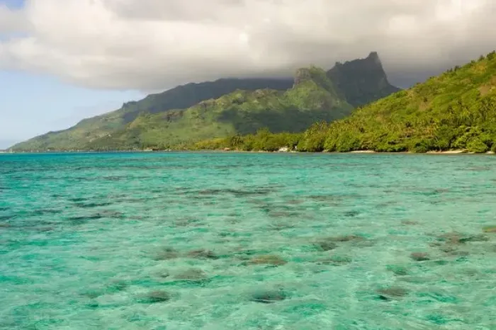Framed Print : Beautiful Sheraton Resort in Moorea, French Polynesia