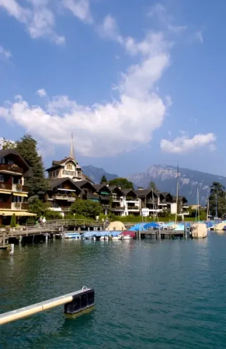Framed Print : Beautiful village of Spiez on Lake Thun in Swiss Alps near Interlaken with church steeple Framed Print : Beautiful village of Spiez on Lake Thun in Swiss Alps near Interlaken with church steeple