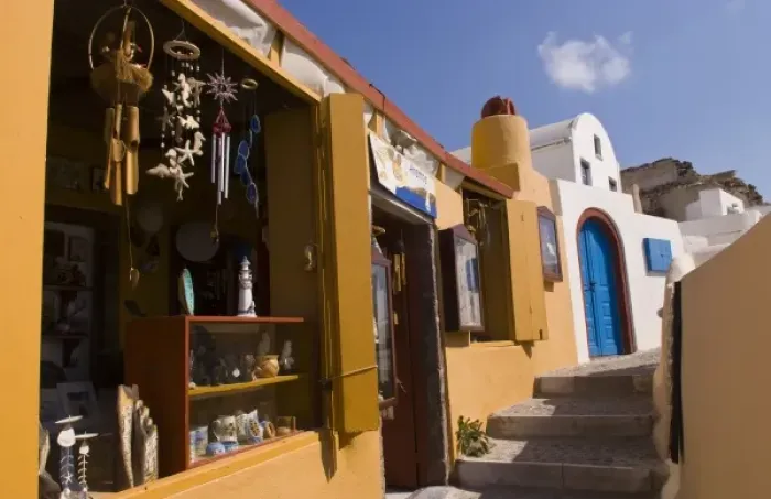 Framed Print : Beautiful village walkway with shops in Oia, Santorini, Greece Framed Print : Beautiful village walkway with shops in Oia, Santorini, Greece