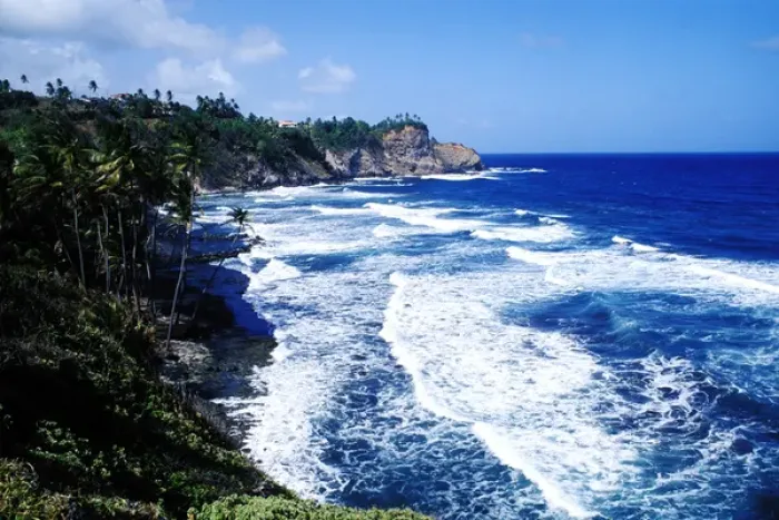Framed Print : Beautiful waves and beaches of windward side in St. Vincent and the Grenadines Framed Print : Beautiful waves and beaches of windward side in St. Vincent and the Grenadines