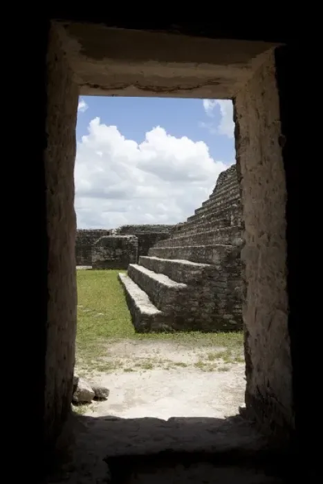 Framed Print : Belize, looking at Mayan ruins Framed Print : Belize, looking at Mayan ruins