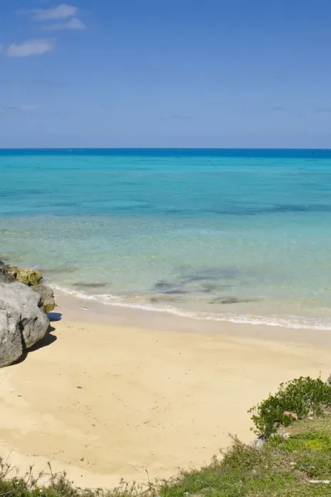 Framed Print : Bermuda. Drews Bay beach Framed Print : Bermuda. Drews Bay beach