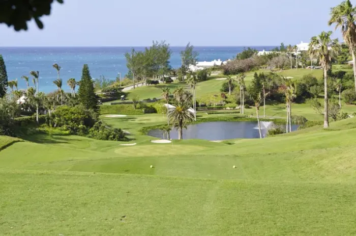 Framed Print : Bermuda. Fairmont Southampton Hotel and Golf Club Framed Print : Bermuda. Fairmont Southampton Hotel and Golf Club