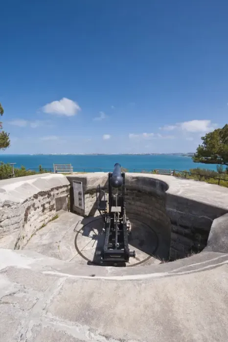 Framed Print : Bermuda. Scaur Hill Fort and park