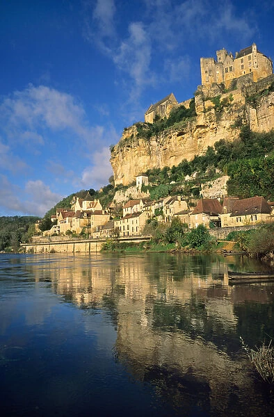Beynac; Perigord Vert, Dordonge; France Dordogne River