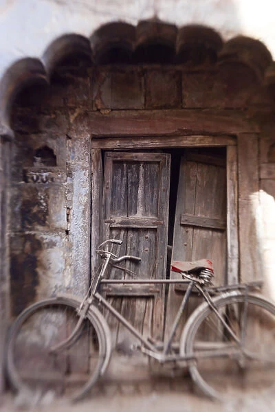 Bicycle in doorway, Jodhpur, Rajasthan, India