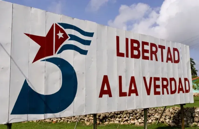 Framed Print : Billboard saying Libertad a la Verdad which means Freedom to the Truth in Havana