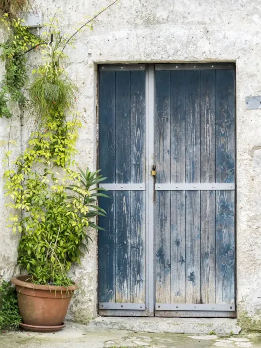 Framed Print : Blue door on a Sassi house in Matera Framed Print : Blue door on a Sassi house in Matera