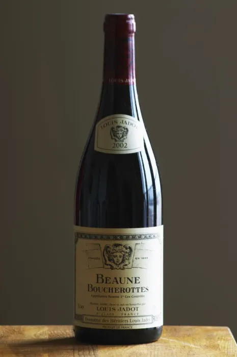 Framed Print : A bottle of Maison Louis Jadot Bourgogne Beaune Boucherottes Premier 1er Cru 2002 Framed Print : A bottle of Maison Louis Jadot Bourgogne Beaune Boucherottes Premier 1er Cru 2002