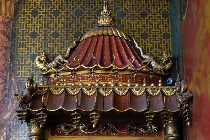 Framed Print : Brighton, England, United Kingdom. Royal Pavillion and Gardens, interior with opulent Asian design and decor. (Editorial Use Only)
