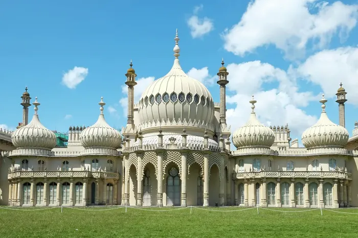Framed Print : Brighton, England, United Kingdom. Royal Pavillion and Gardens Framed Print : Brighton, England, United Kingdom. Royal Pavillion and Gardens