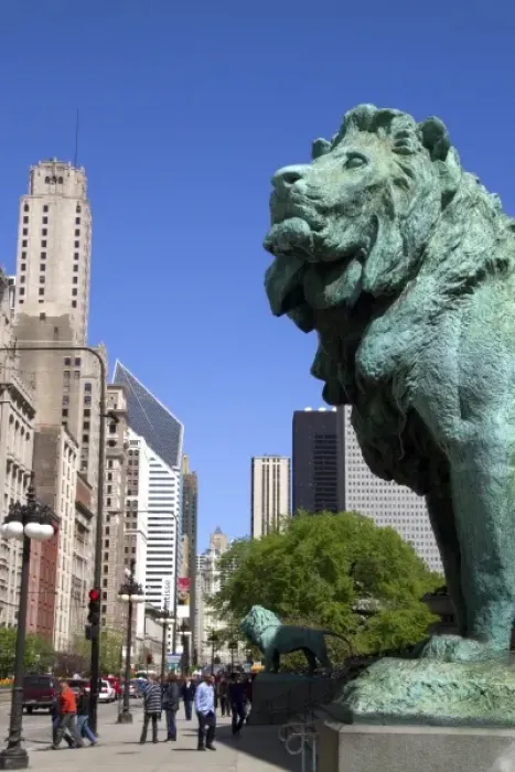 Framed Print : Bronze lion statue at the entrance to the Art Institute of Chicago building in Chicago