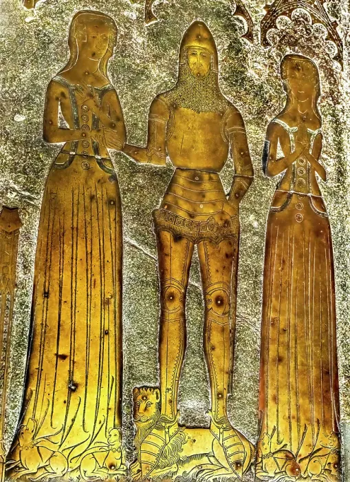 Framed Print : Bronze Tomb John Hawley And Wives (died 1408) St. Saviour's Church, Dartmouth, Devon, England. Church founded 1372. Organized 1404 defense against Battle Blackpool Sands. (Editorial Use Only)