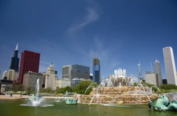 Framed Print : Buckingham Fountain located in Grant Park, Chicago, Illinois, USA