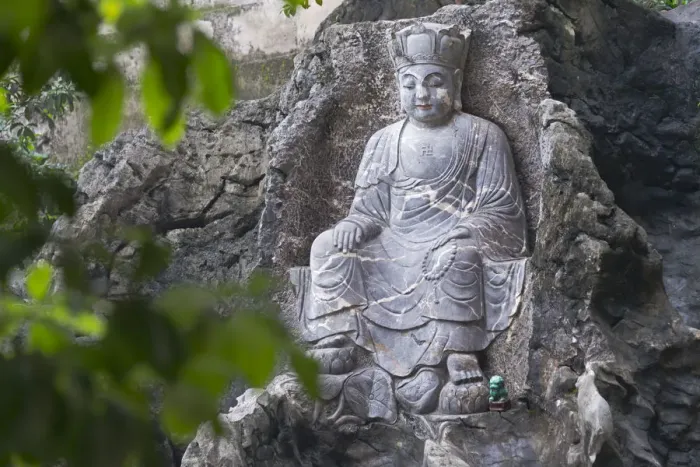 Framed Print : Buddhist statue in Xizhu Temple, Sanmenyan Scenic Area, Yizhou, Guangxi Province, China Framed Print : Buddhist statue in Xizhu Temple, Sanmenyan Scenic Area, Yizhou, Guangxi Province, China