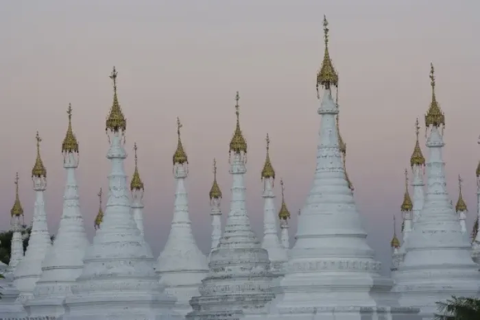 Framed Print : Buddhist temple in Mandalay