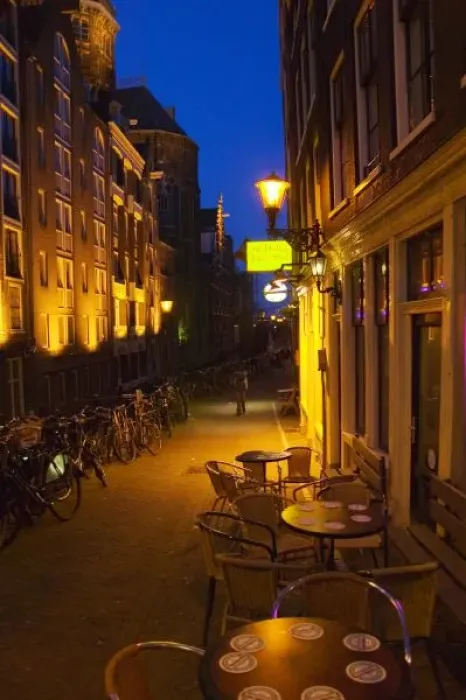 Framed Print : Buildings with 17th or 18th century facade and narrow lane at night, Amsterdam, Netherlands