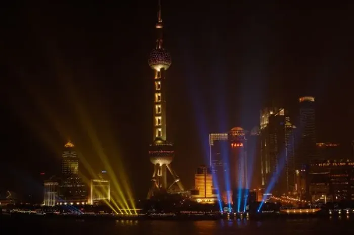 Framed Print : The Bund (waterfront) in Shanghai. Looking across the river at the Oriental Pearl