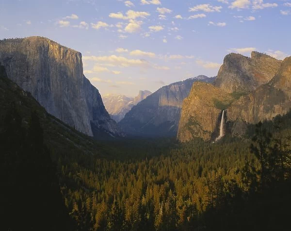 California, Yosemite National Park, Yosemite valley and Bridal veil falls